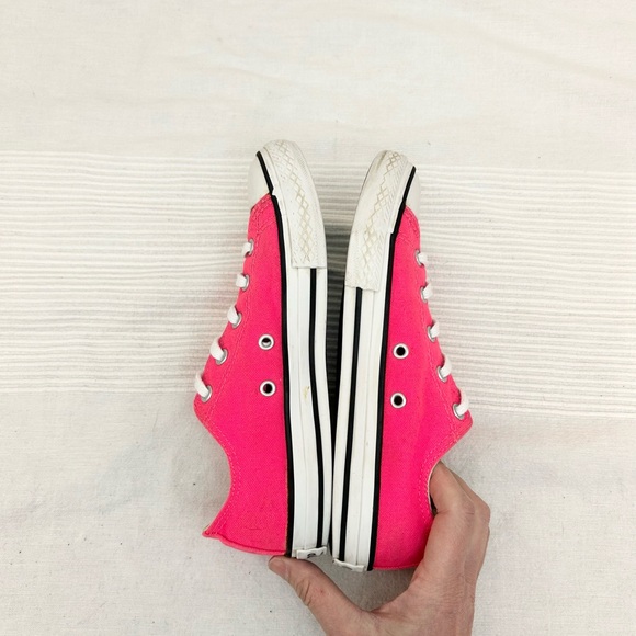 Converse Chuck Taylor All Star Lo Sneaker - Hyper Pink - Picture 9 of 11